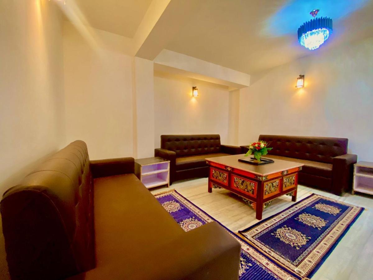 Hôtel Daksha Pelling Nest Extérieur photo